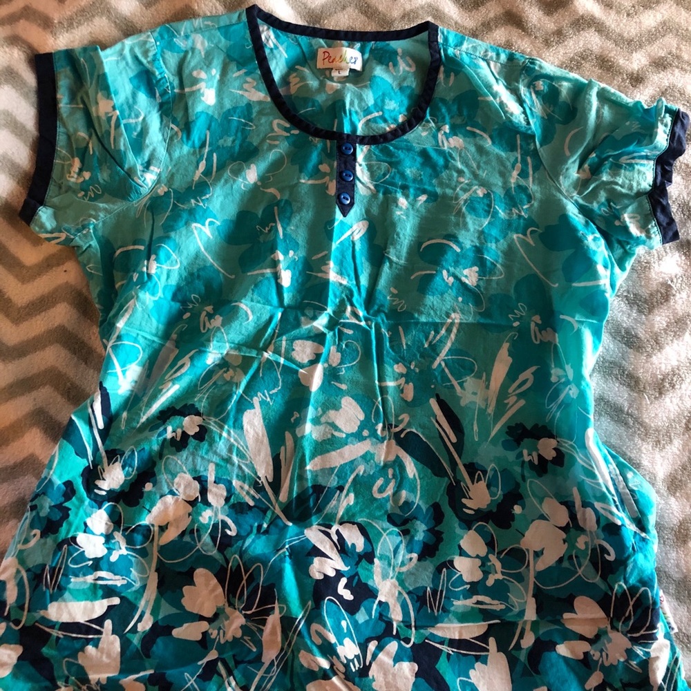 Peaches Scrub Top